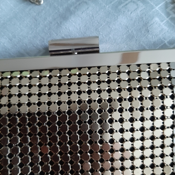 STYLE&CO - 3 tone metallic Clutch purse - Picture 3 of 7